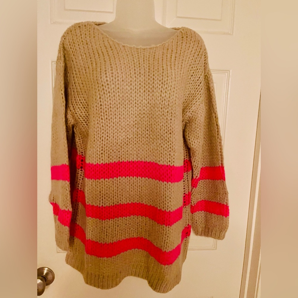 Lascanda by Venus M sweater beige and pink